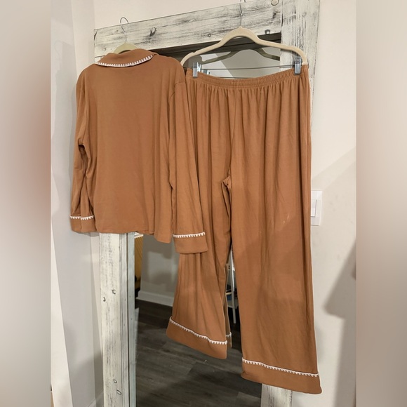 Brown 2 piece pants set - Picture 4 of 5
